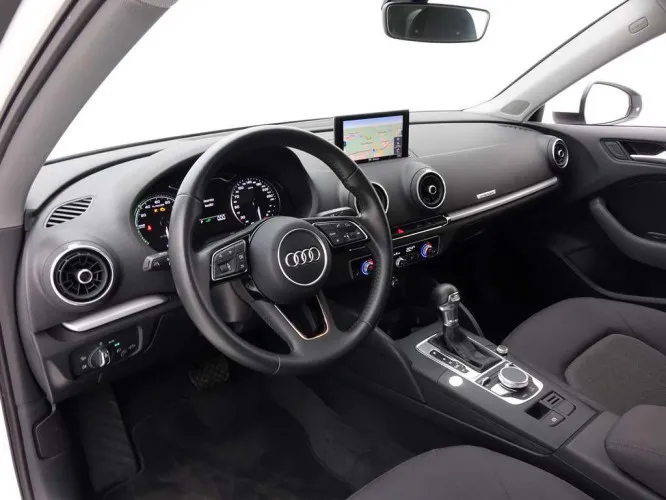 Audi A3 1.4 TFSi 204 e-Tron 36G/Co2 S-Tronic + GPS + LED Lig Image 8