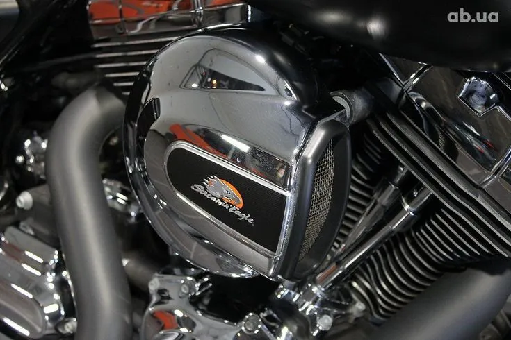 Harley-Davidson FLHXS Image 5